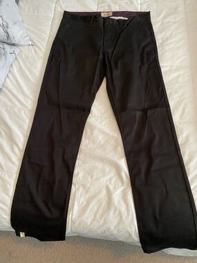 Altamont Black Men's Chinos